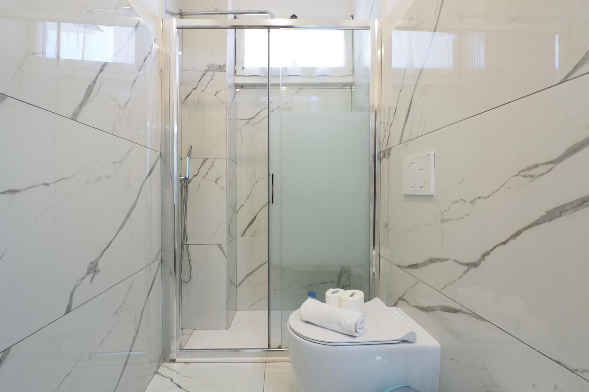 Primopiano - Astesani Apartman Milánó Kültér fotó